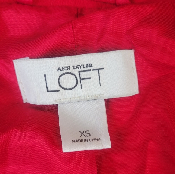 GREAT CONDITION RED XS ANN TAYLOR COAT - Picture 3 of 3